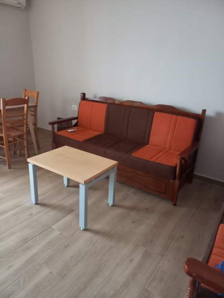 Tirane, jepet me qera apartament 2+1 Kati 4, 70 m² 40.000 Leke (rruga Mine Peza)