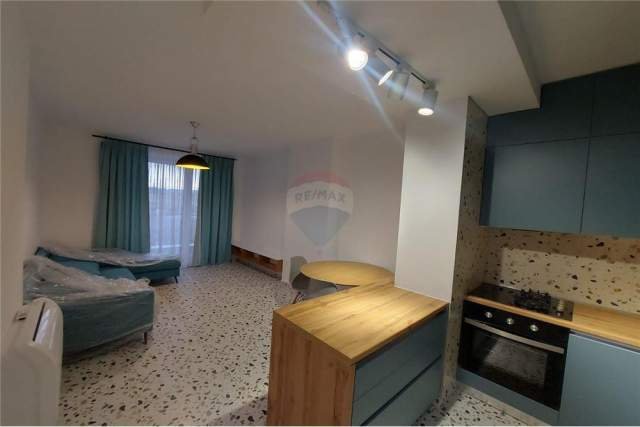 Tirane, jepet me qera apartament 1+1+BLK Kati 3, 55 m² 400 Euro (Fusha Aviacionit)