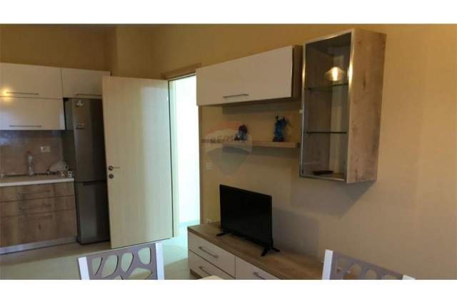 Tirane, jepet me qera apartament 2+1+BLK Kati 3, 100 m² 400 Euro (Rruga Peti)