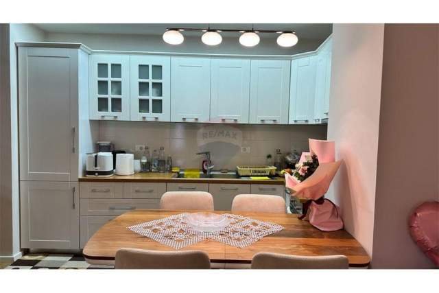 Tirane, shitet apartament 1+1+A Kati 3, 50 m² 110.000 Euro (Rr. e Dibres)