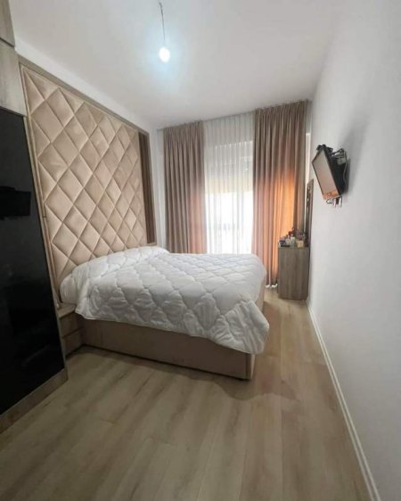 Tirane, shitet apartament Kati 7, 57 m² 115.000 Euro (Rruga e kavajes)