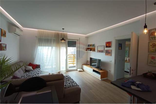 Tirane, shitet apartament 1+1+A+BLK Kati 8, 57 m² 100.000 Euro (zogu i zi)