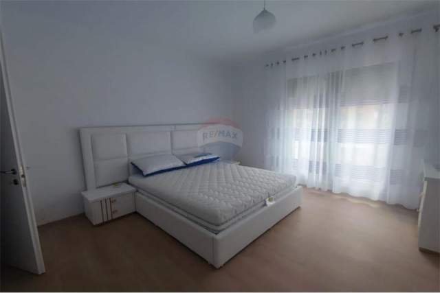 Tirane, jepet me qera apartament 2+1 Kati 6, 96 m² 800  (kompleksi Delijorgji)
