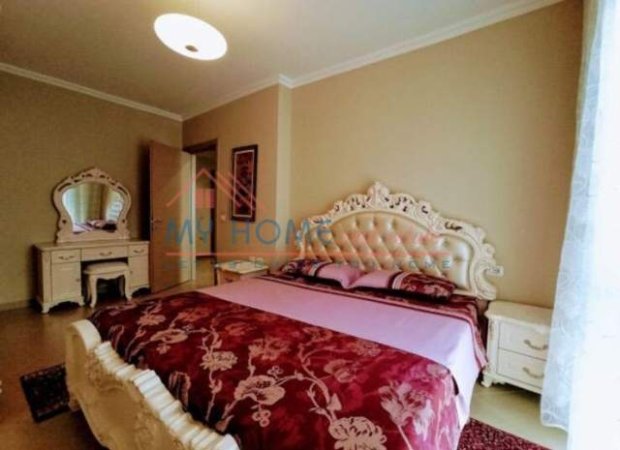 Tirane, jepet me qera apartament 2+1 Kati 2, 100 m² 500 Euro (jordan Misja)