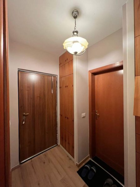 Tirane, jepet me qera apartament 1+1+BLK Kati 4, 88 m² 500 Euro (Komuna e parisit)