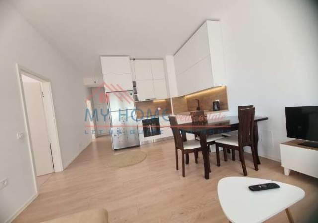 Tirane, jepet me qera apartament 2+1+BLK Kati 6, 100 m² 400 Euro (Ali Demi)