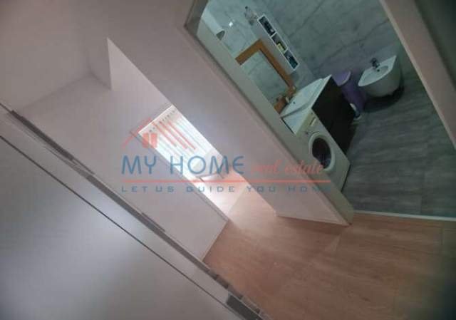 Tirane, jepet me qera apartament 2+1+BLK Kati 6, 100 m² 400 Euro (Ali Demi)
