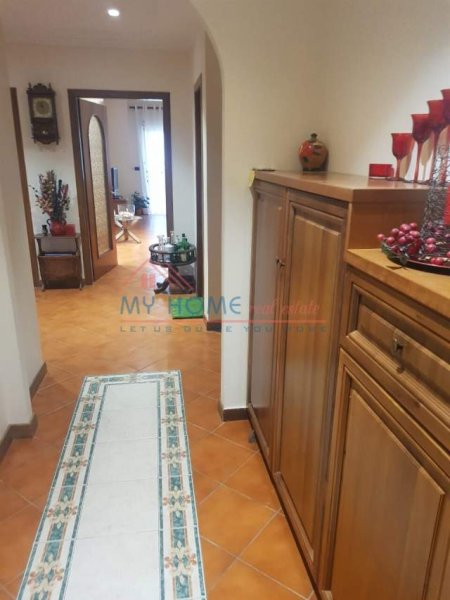 Tirane, jepet me qera apartament 2+1+BLK Kati 7, 115 m² 550 Euro (rruga e elbasanit)