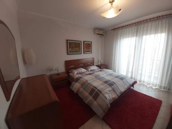 Tirane, jepet me qera apartament 2+1+BLK Kati 9, 120 m² 850 Euro (Blloku)