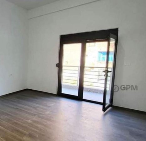 Korce, shitet apartament 2+1 Kati 2, 113 m² 64.400 Euro (Korce)