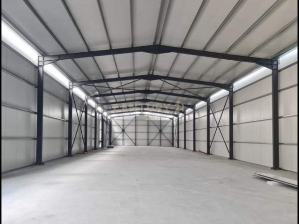 Tirane, jepet me qera ambjent biznesi Kati 0, 1.000 m² 4500 Euro (Mbikalimi i Kasharit)