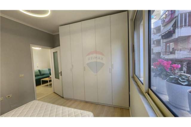 Tirane, shitet apartament 2+1 Kati 2, 69 m² 95.000 Euro (Rruga Rrapo Hekali)