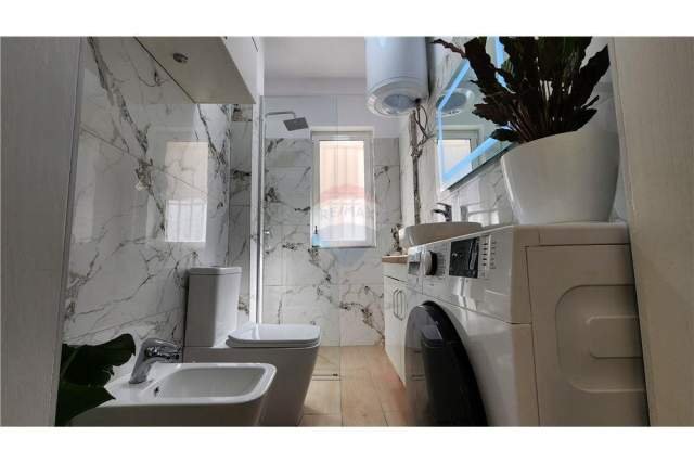 Tirane, shitet apartament 2+1 Kati 2, 69 m² 95.000 Euro (Rruga Rrapo Hekali)