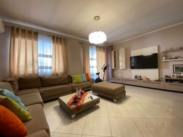Tirane, jap me qera apartament 2+1+BLK Kati 8, 125 m² 450 Euro (teodor keko)