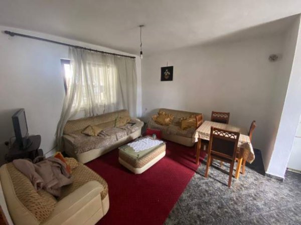 Tirane, jepet me qera shtepi 2+1 Kati 1, 125 m² 25.000 Leke