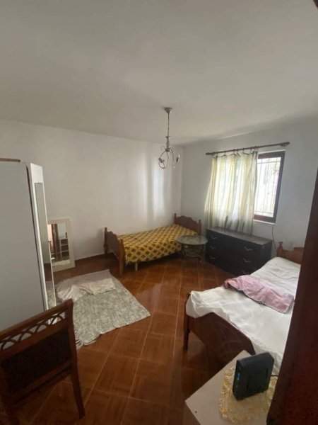 Tirane, jepet me qera shtepi 2+1 Kati 1, 125 m² 25.000 Leke