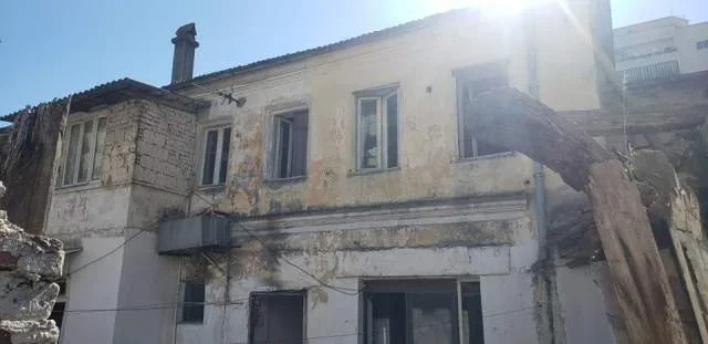 !DHENE!  Durres, shes truall 700 m² 420.000 Euro (Mbrapa pallatit Kultures, Durres)