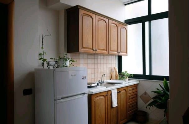 Tirane, jepet me qera apartament 1+1 Kati 6, 50 m² 350 Euro (prapa Neptun)