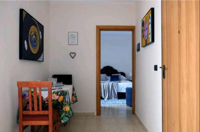 Tirane, jepet me qera apartament 1+1 Kati 6, 50 m² 350 Euro (prapa Neptun)