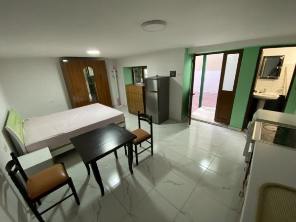 🏡 Jepet Garsioniere me Qera mbi Qytet Studenti, Tiranë