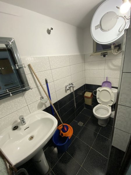 🏡 Jepet Garsioniere me Qera mbi Qytet Studenti, Tiranë