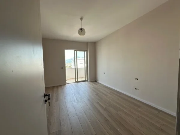 Tirane, shitet apartament 1+1 , 80 m² 93.001 € 