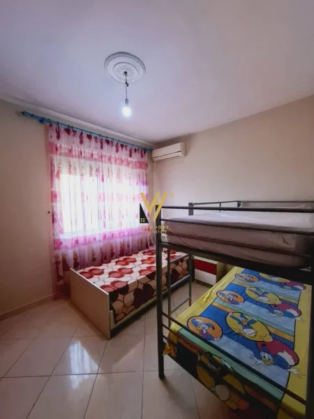 Tirane, jepet me qera apartament 2+1+Ballkon Kati 4, 125 m² 570 € (KOPSHTI ZOOLOGJIK)