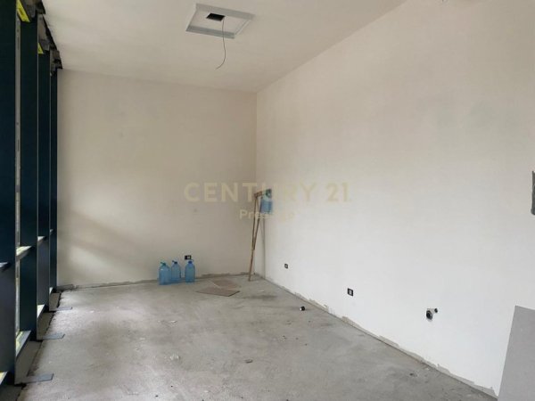 Tirane, shes ambjent biznesi Kati 1, 30 m² 83.000 € 