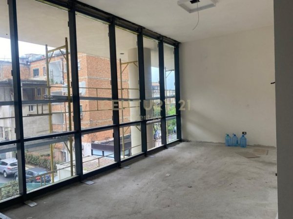 Tirane, shes ambjent biznesi Kati 1, 30 m² 83.000 € 
