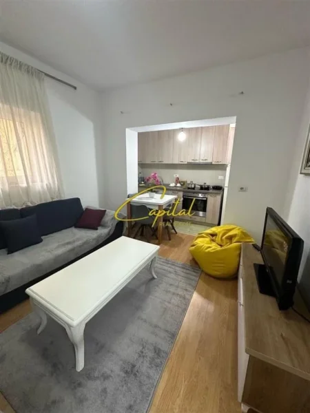 Tirane, shitet apartament 3+1+Ballkon Kati 1, 106 m² 175.000 € (Brryli)