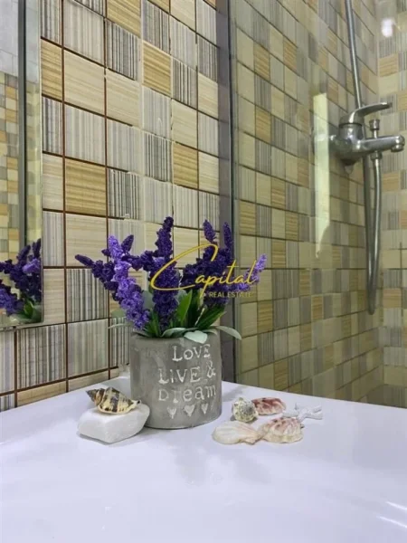 Tirane, shitet apartament 3+1+Ballkon Kati 1, 106 m² 175.000 € (Brryli)