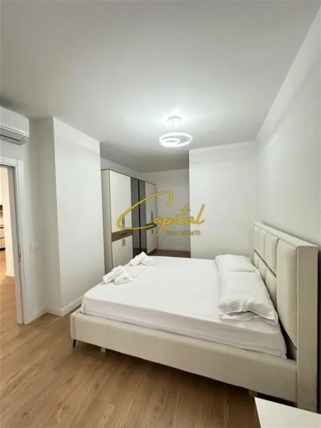 Tirane, jepet me qera apartament 2+1 Kati 1, 100 m² 650 € (SHKOLLA E BASHKUAR)