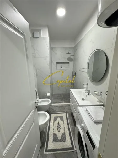 Tirane, jepet me qera apartament 2+1 Kati 1, 100 m² 650 € (SHKOLLA E BASHKUAR)