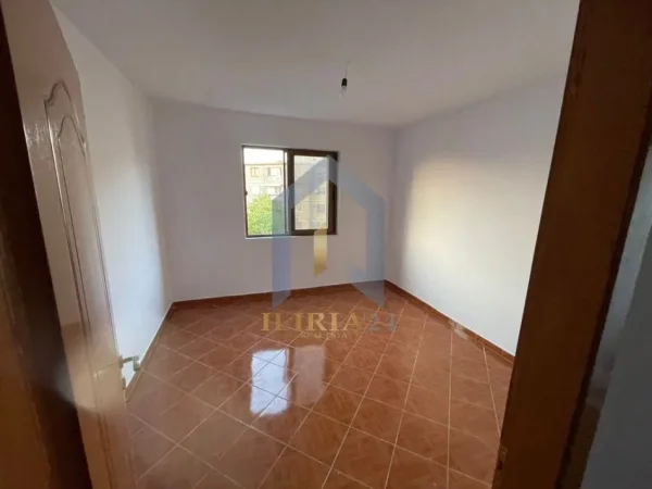 Tirane, shes 1+1+Ballkon Kati 4, 63 m² 70.000 € 