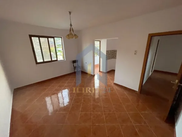 Tirane, shes 1+1+Ballkon Kati 4, 63 m² 70.000 € 