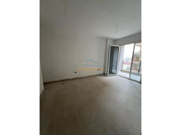 Tirane, shitet apartament 1+1+Ballkon Kati 3, 52 m² 69.000 € 