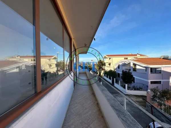 Durres, shitet shtepi 4+1+Ballkon Kati 2, 288 m² 110.000 € (Shijak, Durres)