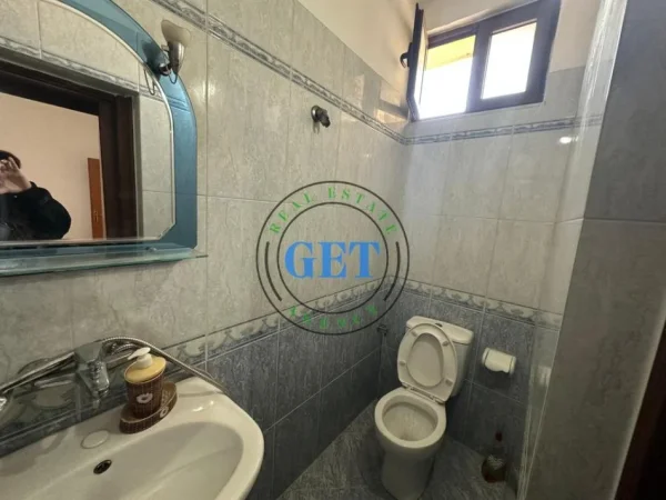 Durres, shitet shtepi 5+1+Aneks+Ballkon Kati 2, 648 m² 240.000 € (Ish Keneta, Durres)