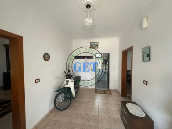 Durres, shitet shtepi 5+1+Aneks+Ballkon Kati 2, 648 m² 240.000 € (Ish Keneta, Durres)