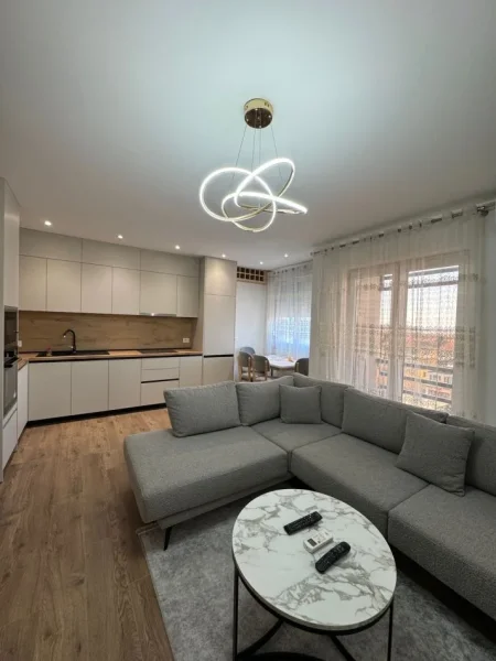 Tirane, jepet me qera apartament 3+1+Ballkon Kati 4, 127 m² 1.000 € (Farmacia 10, Rr.e Dibres)