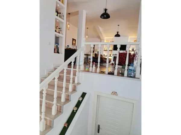 Durres, shitet apartament+verande | Penthouse 3+1+Aneks+Ballkon Kati 5, 179 m² 255.000 € (Mal i Robit, Golem)