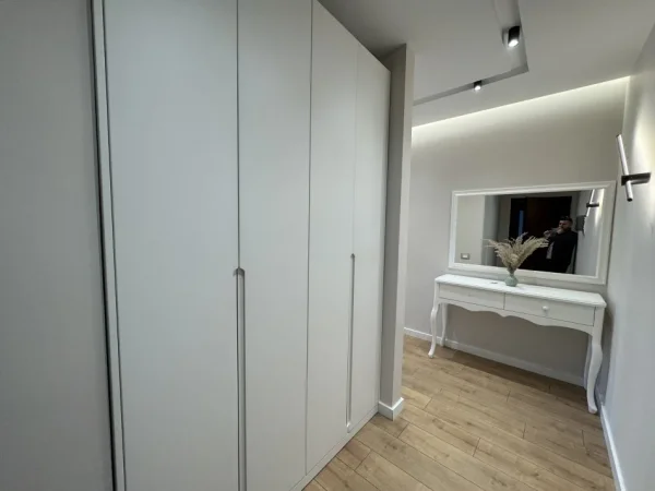 Tirane, jepet me qera apartament , 65 m² 600 € 