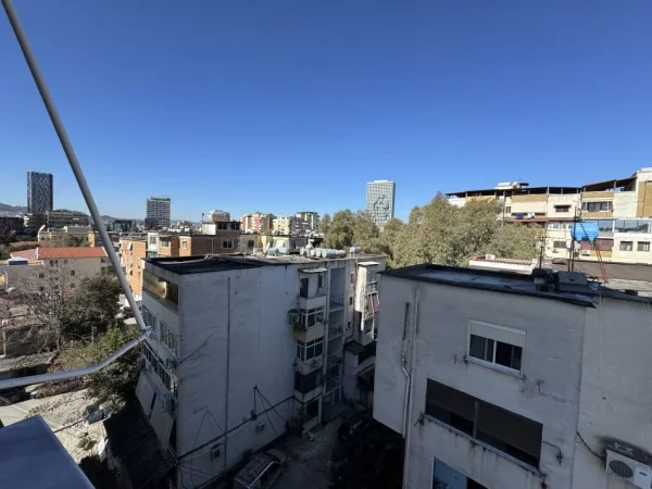Tirane, jepet me qera apartament , 65 m² 600 € 