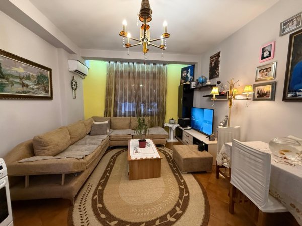 Tirane, shitet apartament 1+1+Aneks Kati 5, 52 m² 87.000 € (astir)