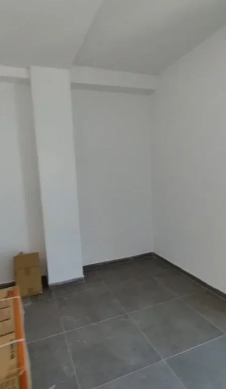 Shitet Apartamenti 2+1 - Univers City - Gati per Banim