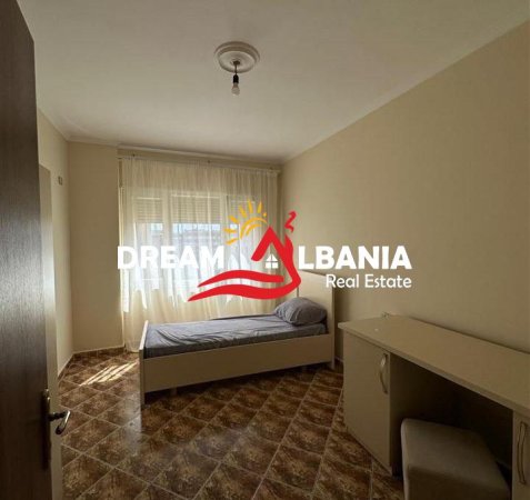 Tirane, jepet me qera apartament 2+1+Ballkon Kati 7, 110 m² 450 € (Astir, pran Bar Oslo)