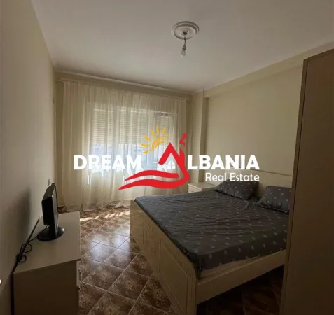 Tirane, jepet me qera apartament 2+1+Ballkon Kati 7, 110 m² 450 € (Astir, pran Bar Oslo)