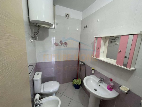 Tirane, jepet me qera apartament 2+1 Kati 7, 105 m² 650 € (Don Bosko)