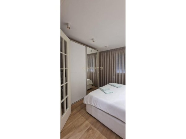 Tirane, jepet me qera apartament 1+1 Kati 5, 55 m² 700 € (ne Zemer te Bllokut)