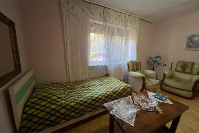 Tirane, jepet me qera 2+1 , 95 m² 400 € (ali dem)